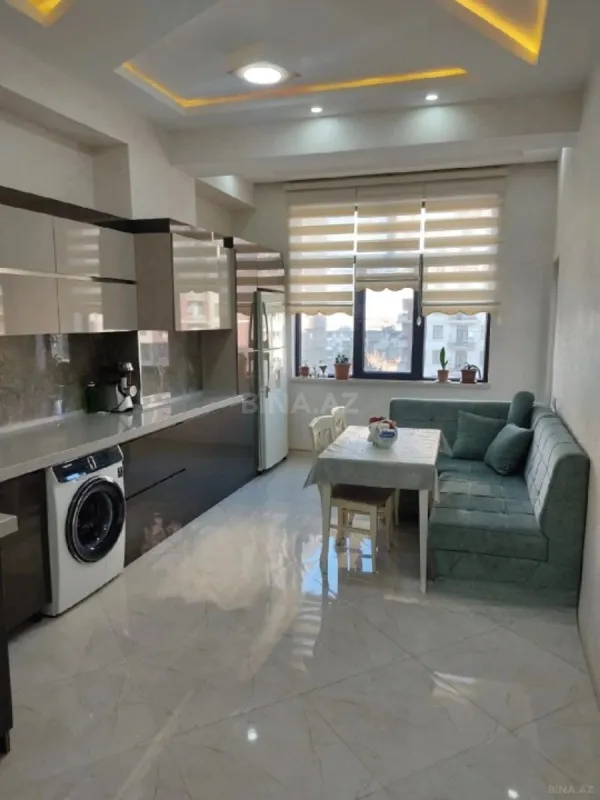 Satılır 3 otaqlı mənzil 140 m²