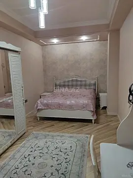 Satılır 3 otaqlı mənzil 140 m²
