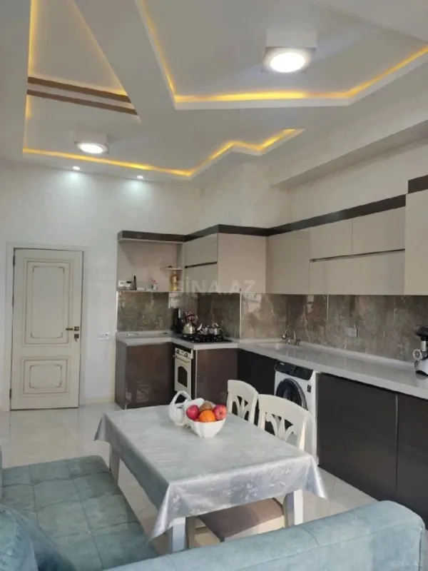 Satılır 3 otaqlı mənzil 140 m²