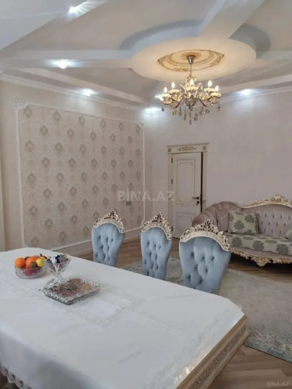 Satılır 3 otaqlı mənzil 140 m²
