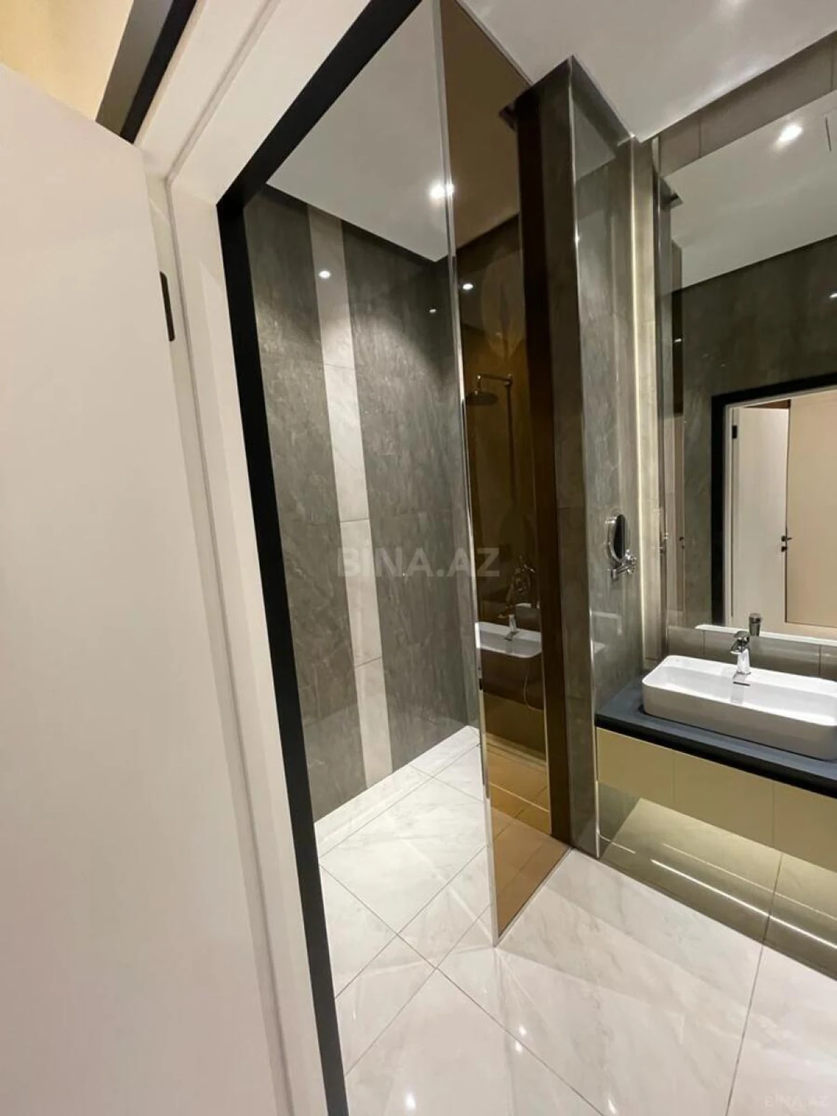 Satılır 1 otaqlı mənzil 41 m²