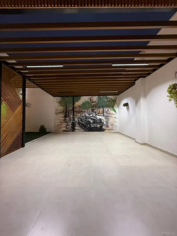 Satılır 5 otaqlı həyət evi 300 m²