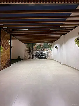 Satılır 5 otaqlı həyət evi 300 m²