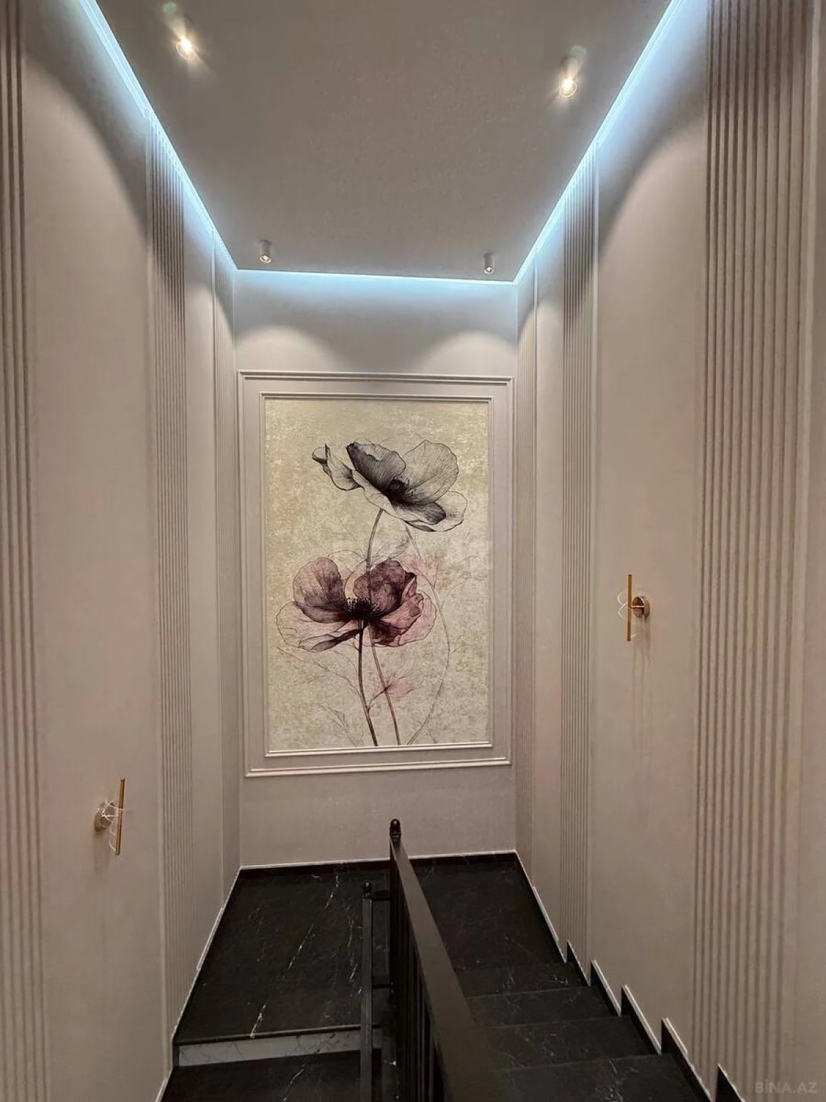 Satılır 5 otaqlı həyət evi 300 m²