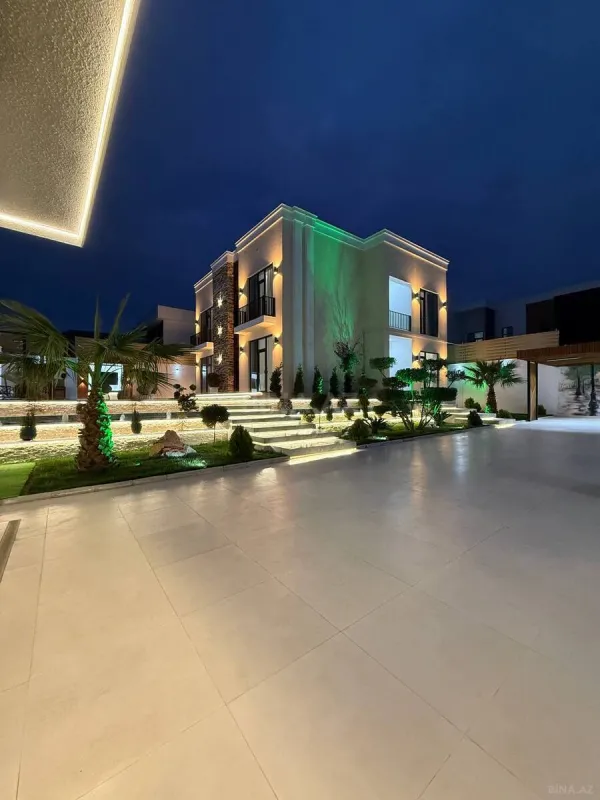 Satılır 5 otaqlı həyət evi 300 m²