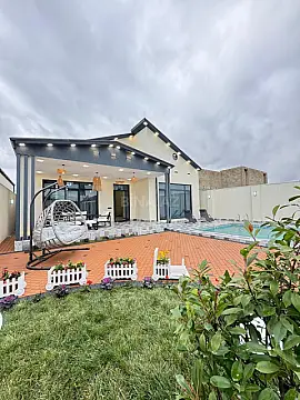 Satılır 4 otaqlı həyət evi 180 m²