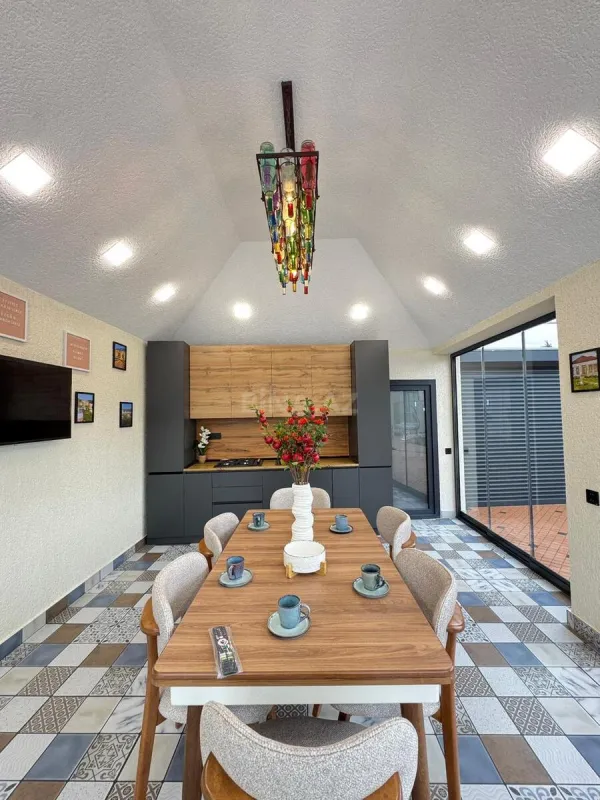 Satılır 4 otaqlı həyət evi 180 m²