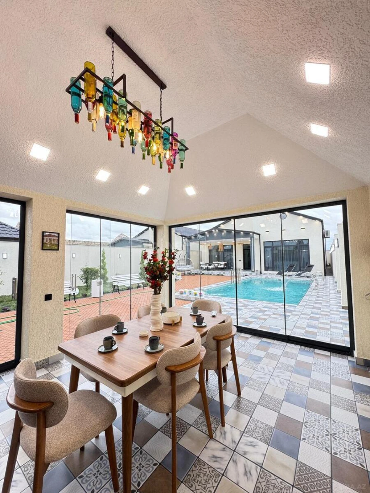 Satılır 4 otaqlı həyət evi 180 m²