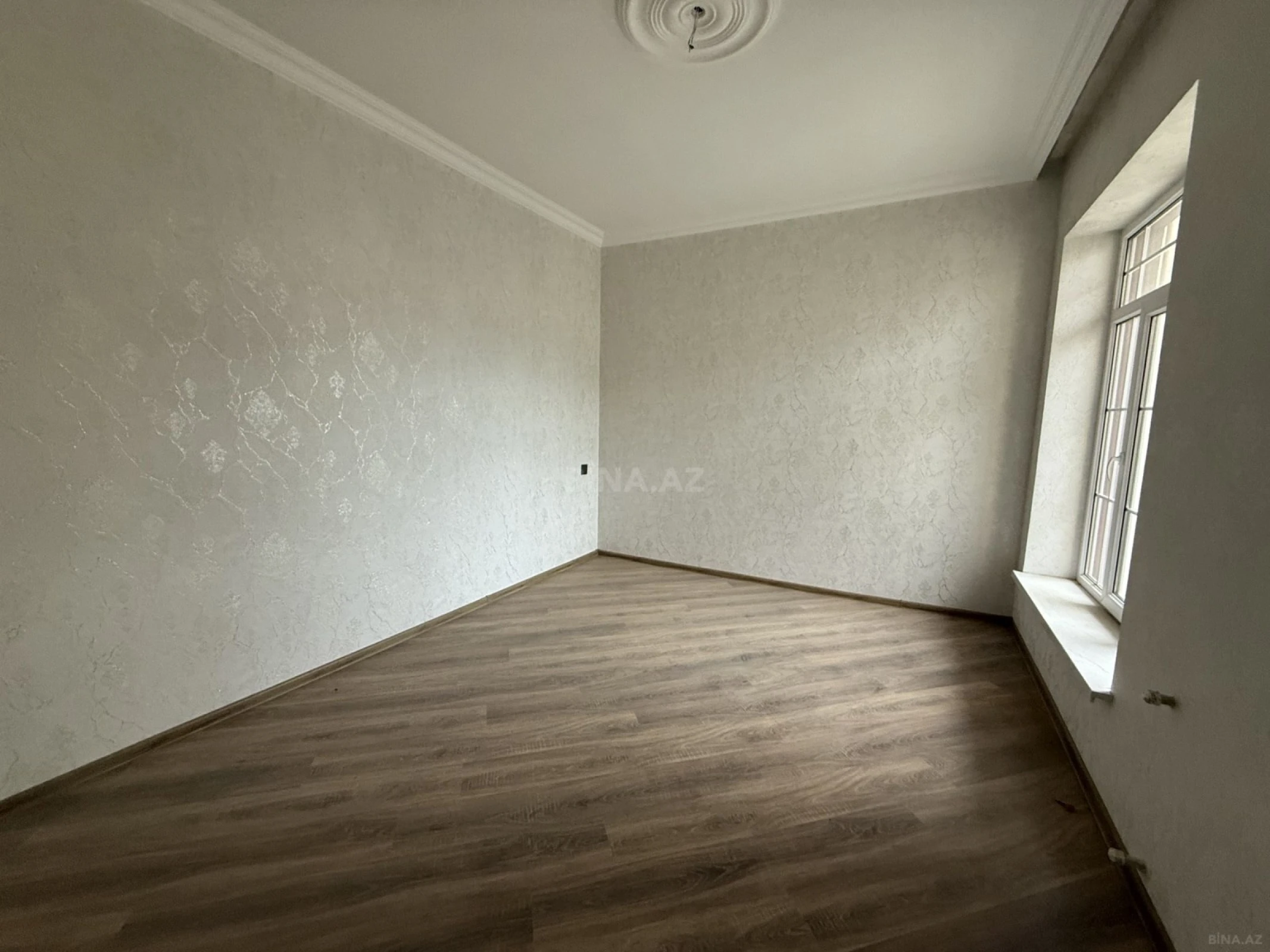 Satılır 3 otaqlı həyət evi 70 m²