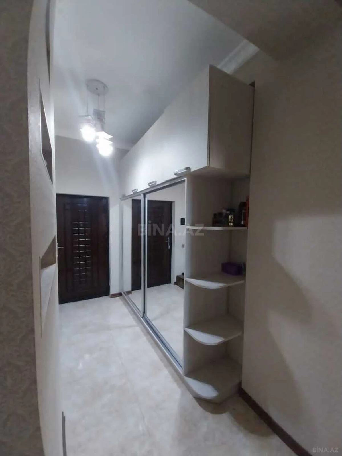 Satılır 2 otaqlı mənzil 58 m²