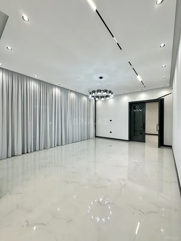 Satılır 5 otaqlı həyət evi 250 m²