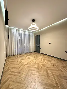 Satılır 5 otaqlı həyət evi 250 m²