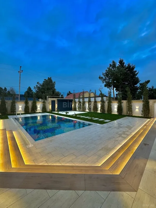 Satılır 5 otaqlı həyət evi 250 m²