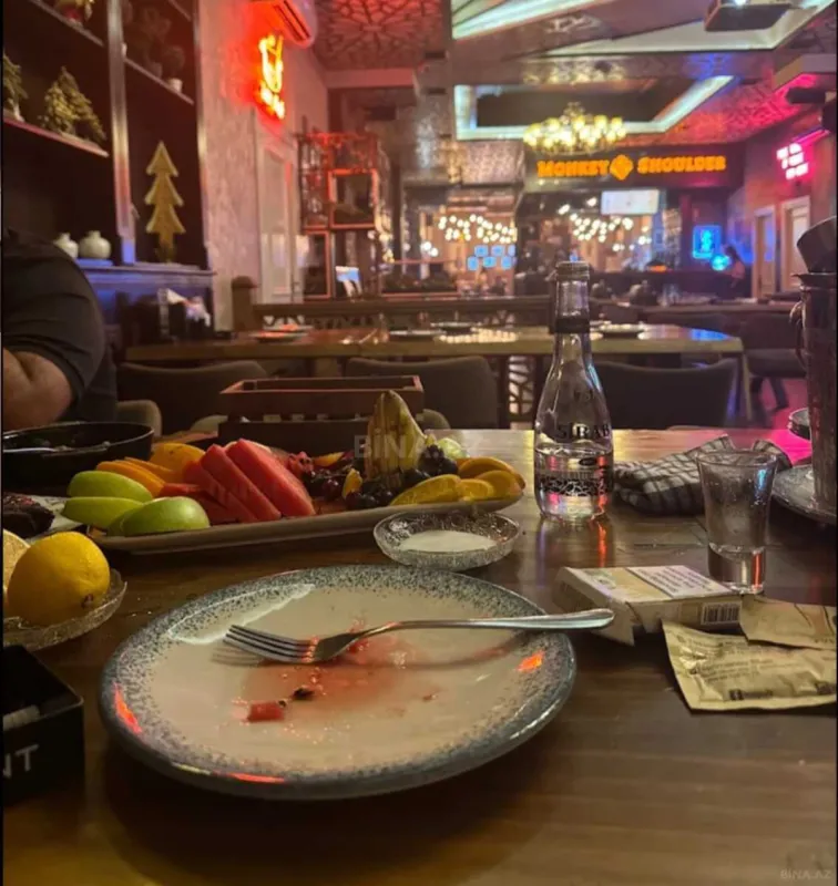 Satılır obyekt 255 m²