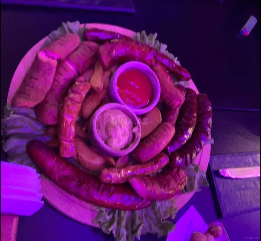 Satılır obyekt 255 m²