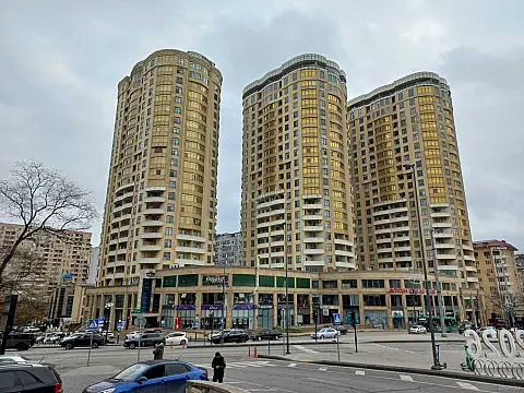 Satılır obyekt 255 m² — Bakı, Nizami 255.00 m²