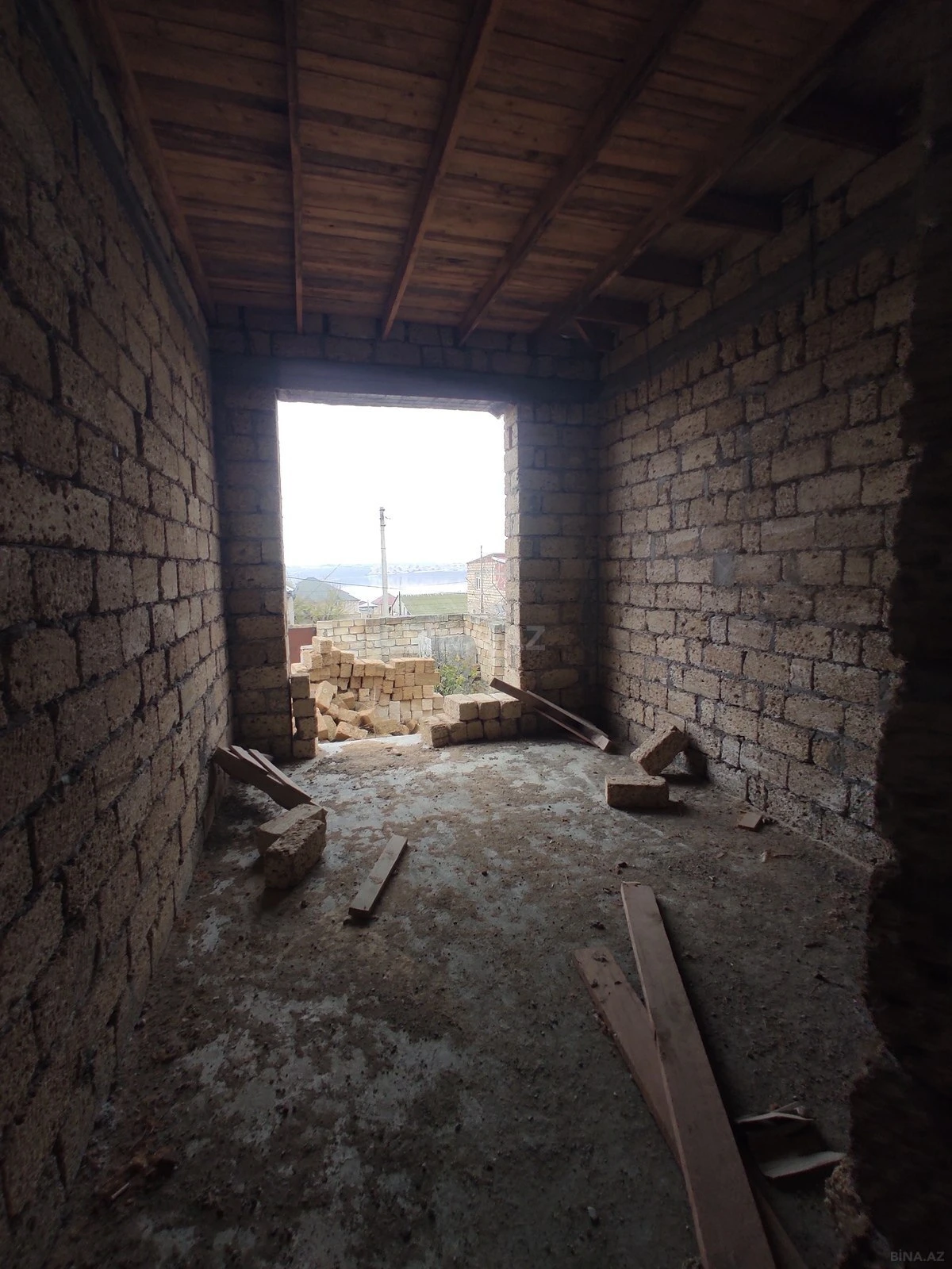 Satılır 4 otaqlı həyət evi 147 m²