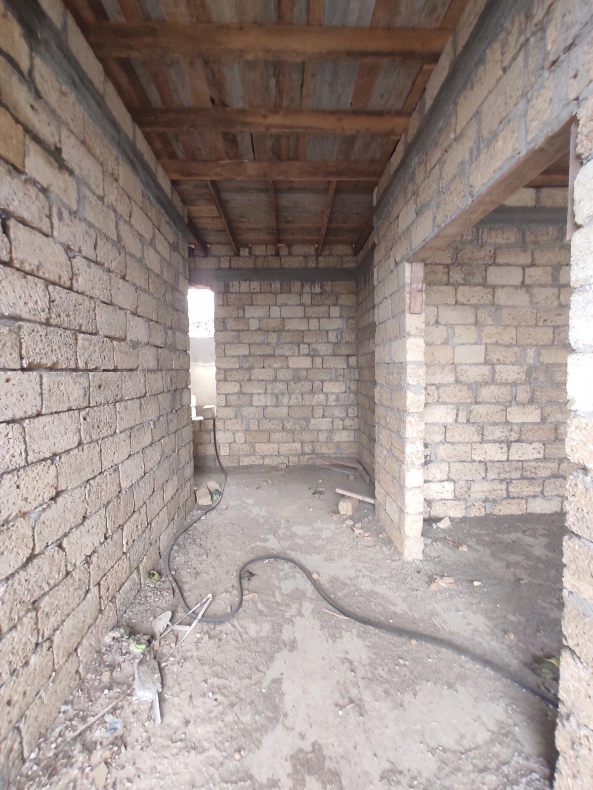 Satılır 4 otaqlı həyət evi 147 m²