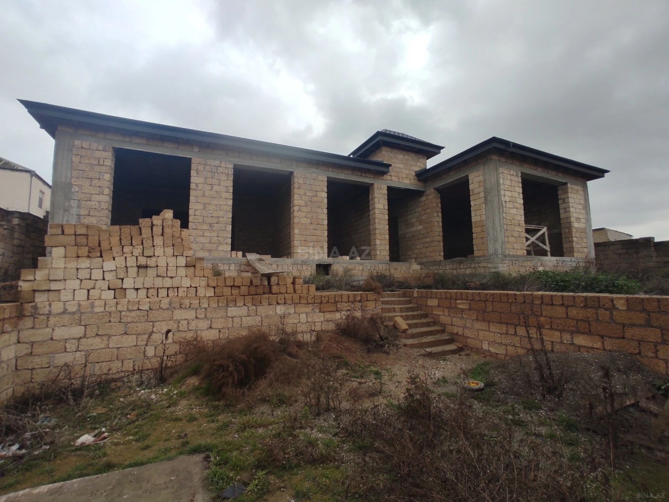 Satılır 4 otaqlı həyət evi 147 m²