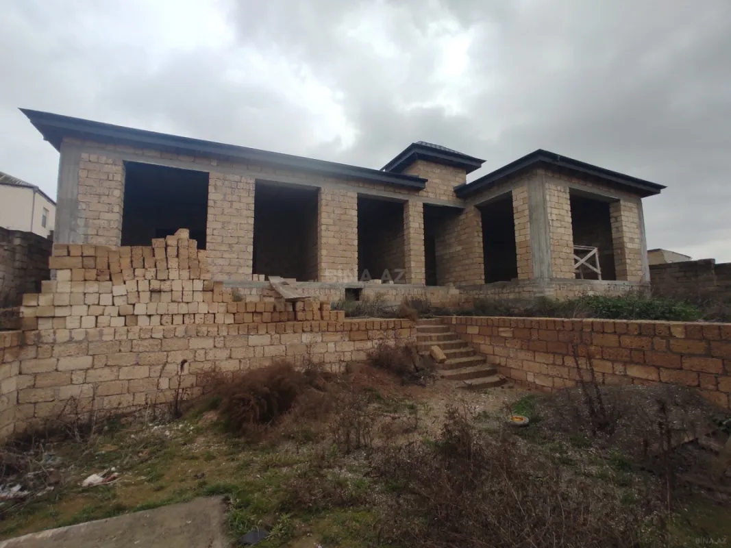 Satılır 4 otaqlı həyət evi 147 m²