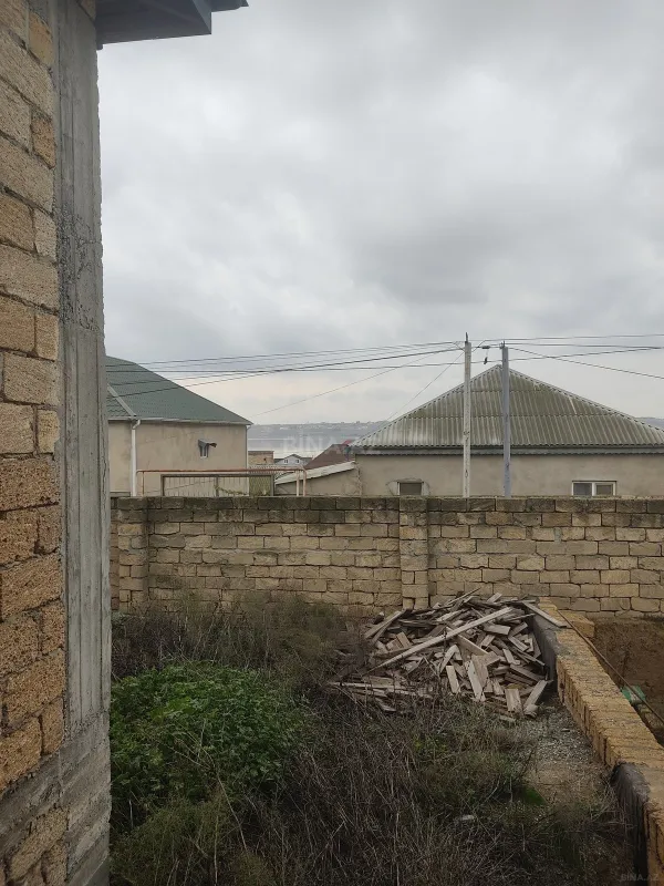 Satılır 4 otaqlı həyət evi 147 m²