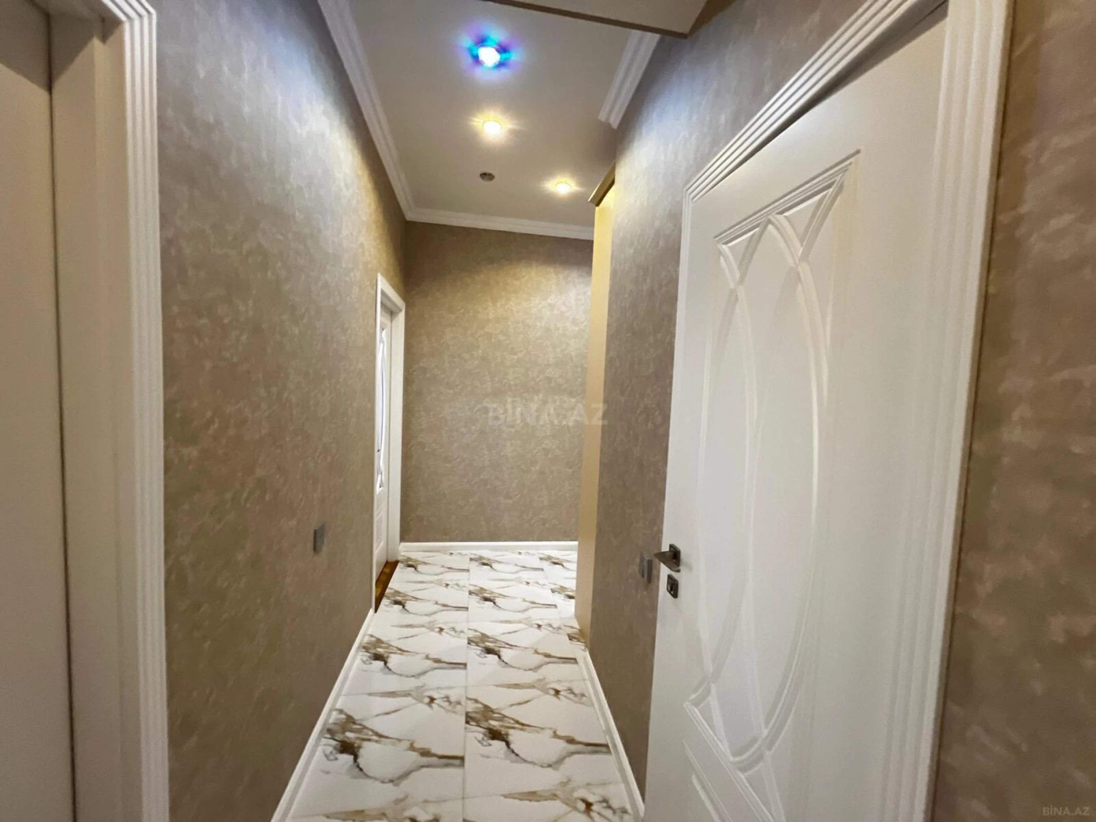 Satılır 3 otaqlı mənzil 87 m²