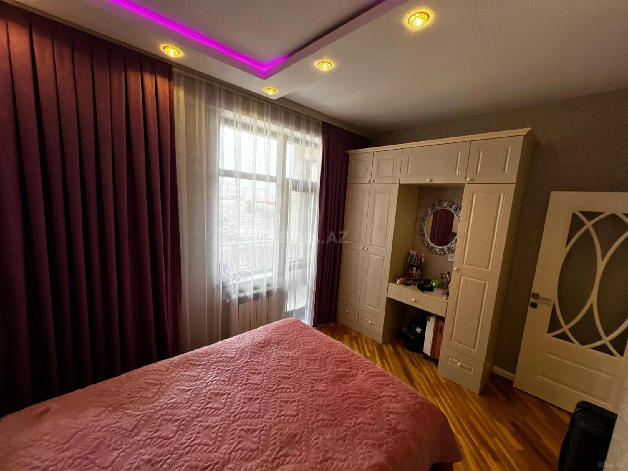 Satılır 3 otaqlı mənzil 87 m²