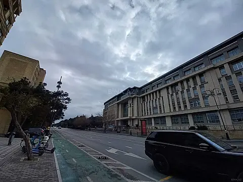 Satılır obyekt 150 m²