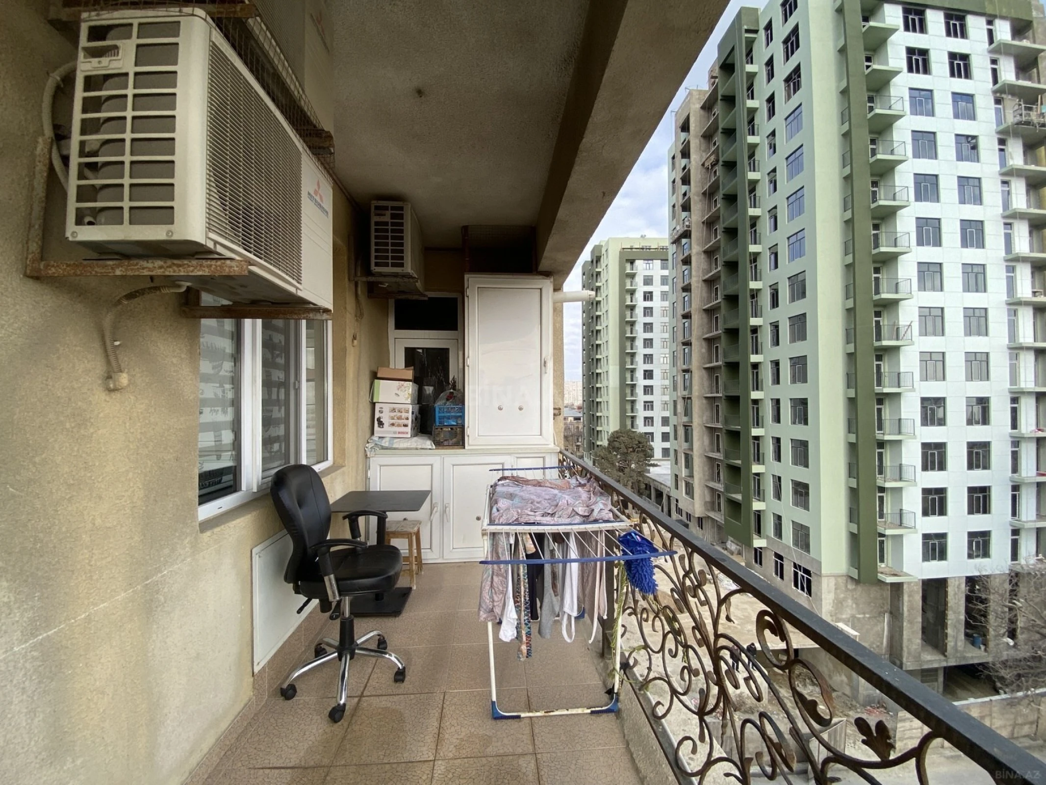Satılır 5 otaqlı mənzil 225 m²