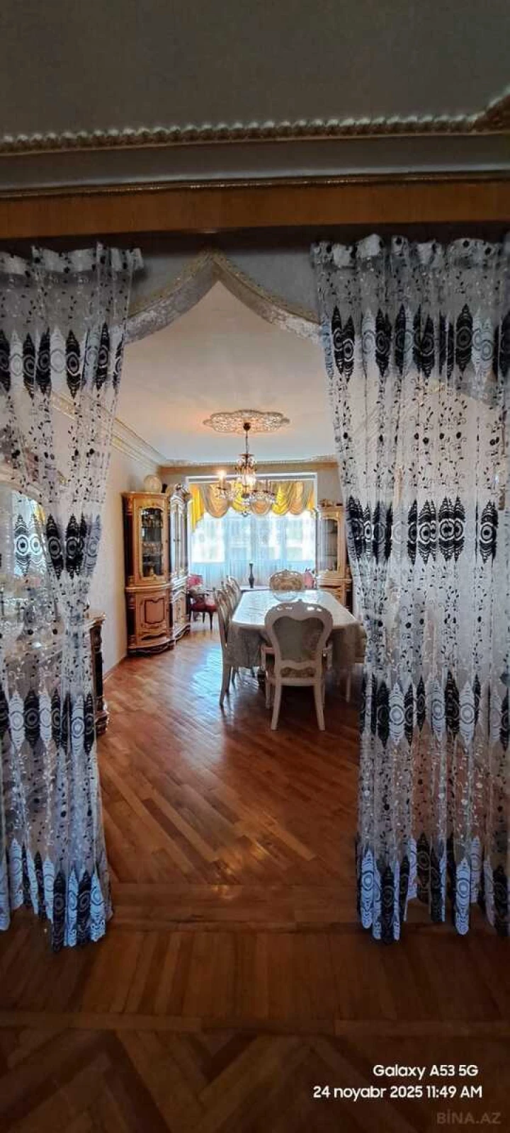 Satılır 5 otaqlı mənzil 110 m²