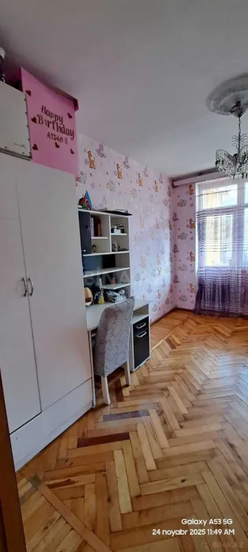 Satılır 5 otaqlı mənzil 110 m²