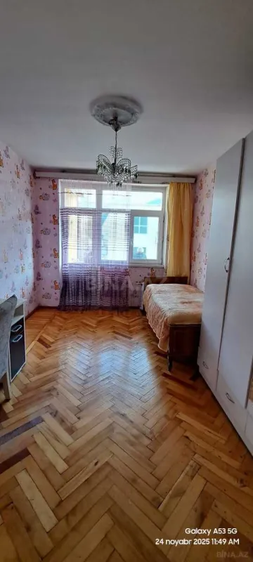 Satılır 5 otaqlı mənzil 110 m²