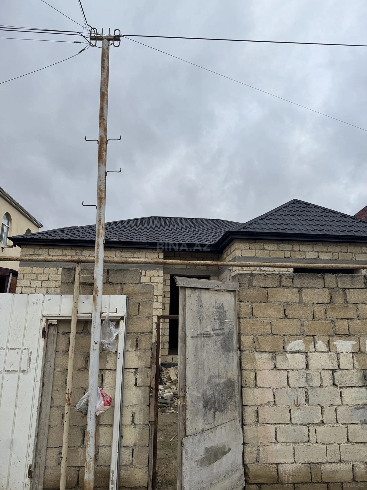 Satılır 4 otaqlı həyət evi 110 m²