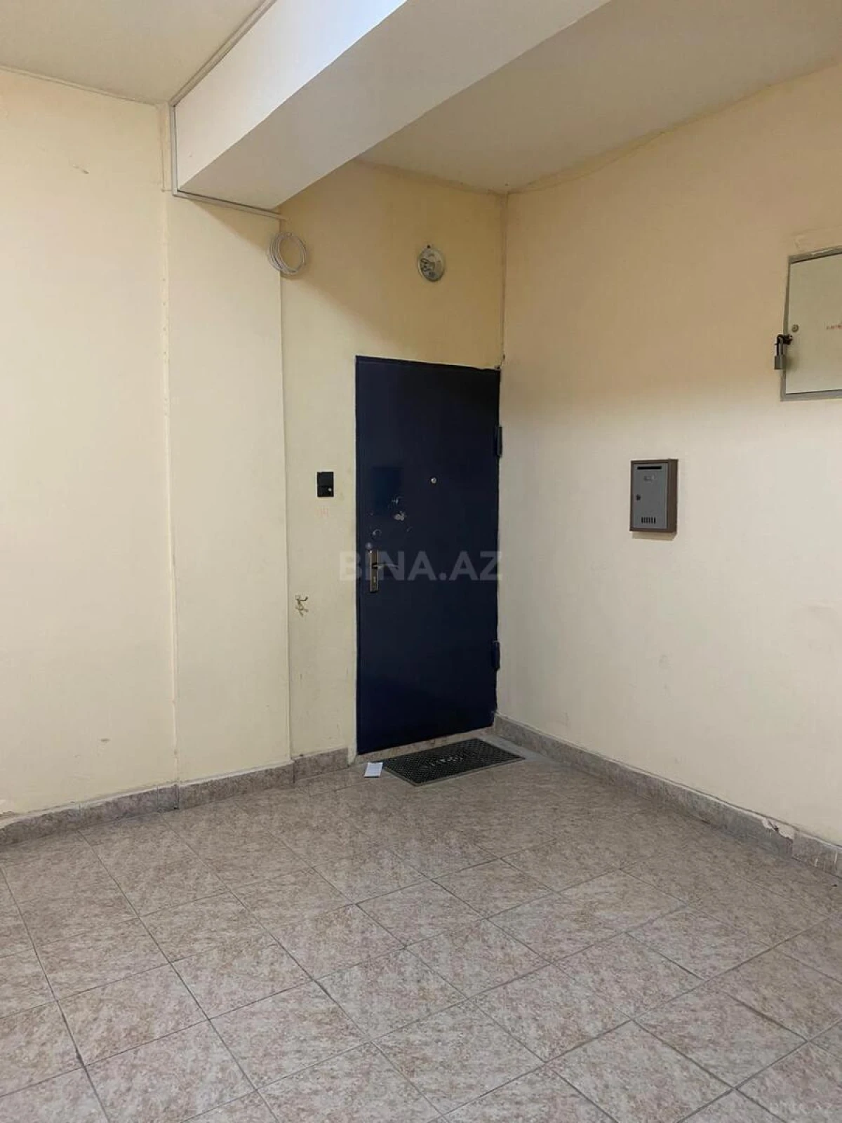 Satılır 4 otaqlı mənzil 160 m²