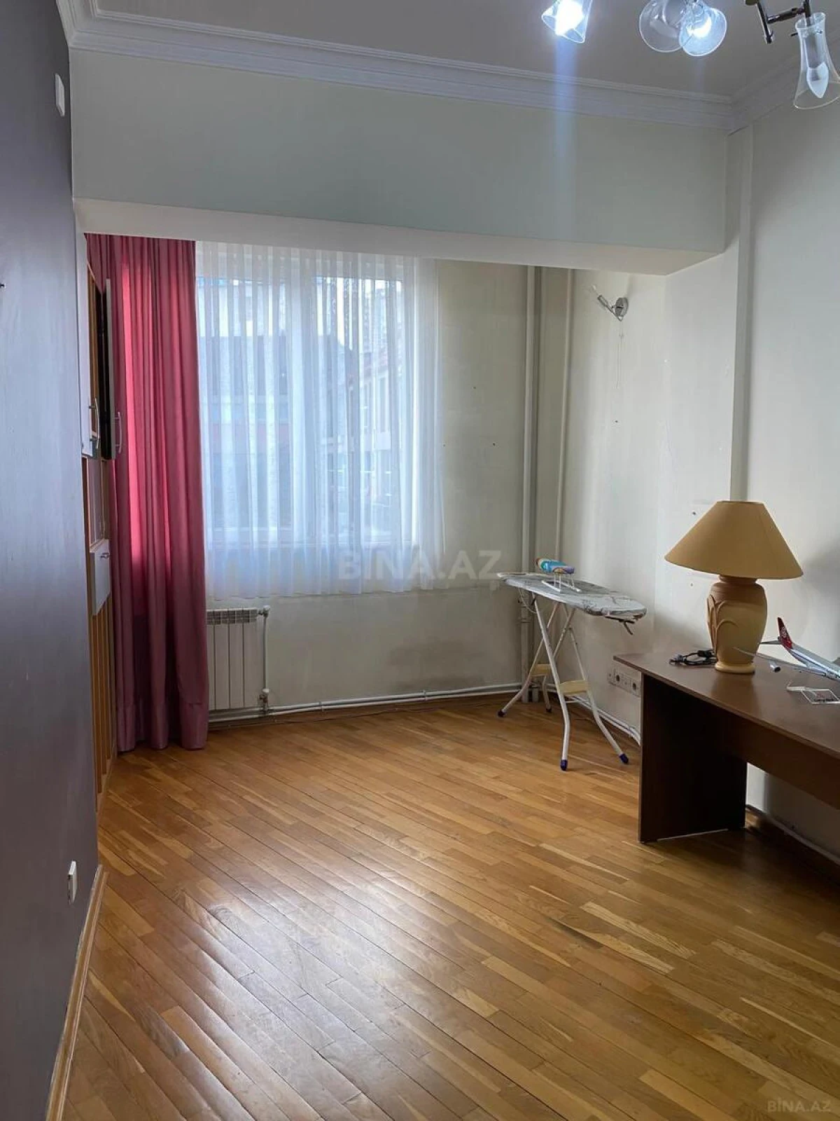 Satılır 4 otaqlı mənzil 160 m²
