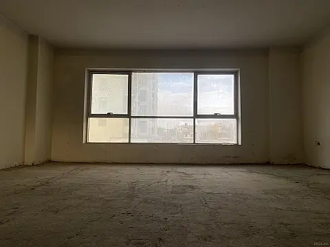 Satılır obyekt 201 m²