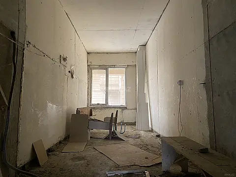 Satılır obyekt 201 m²