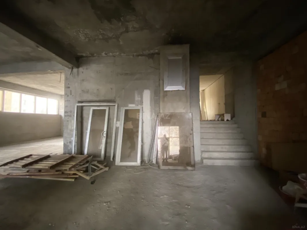 Satılır obyekt 201 m²