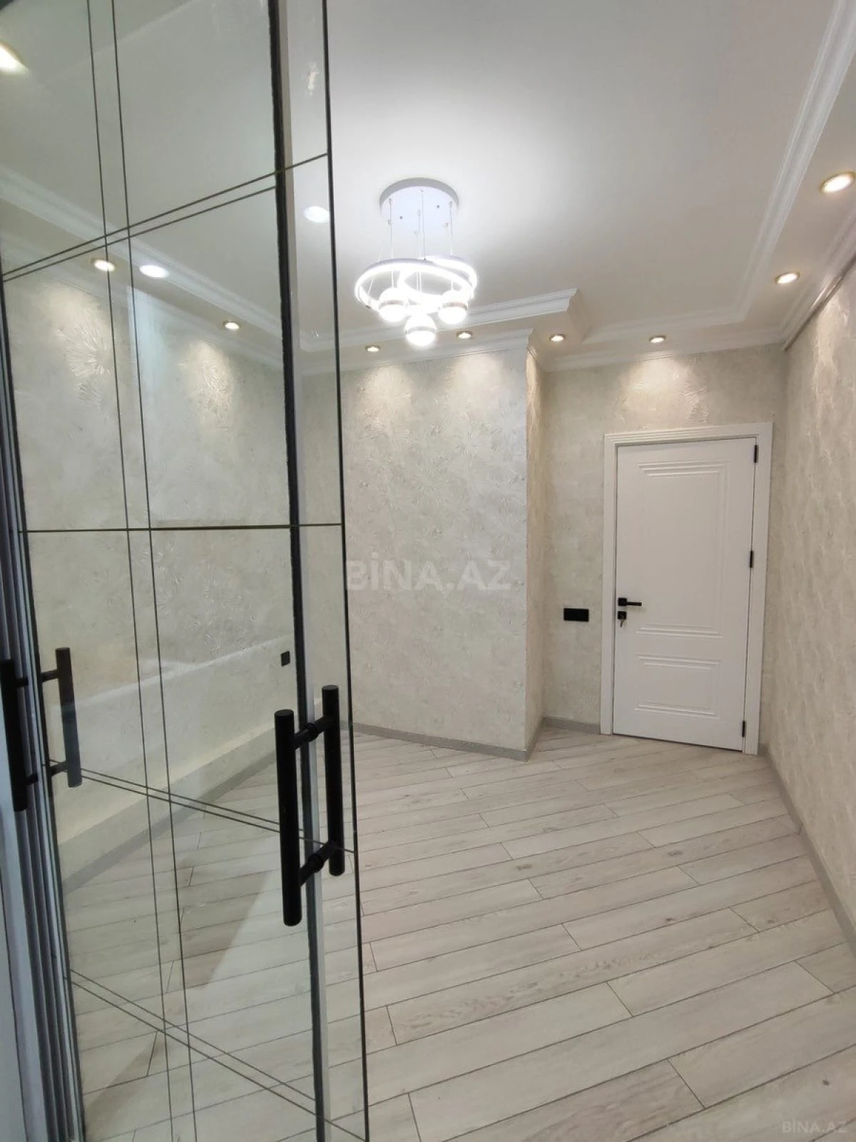 Satılır 3 otaqlı mənzil 65 m²