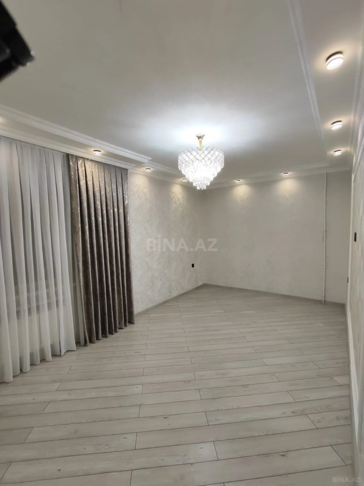 Satılır 3 otaqlı mənzil 65 m²