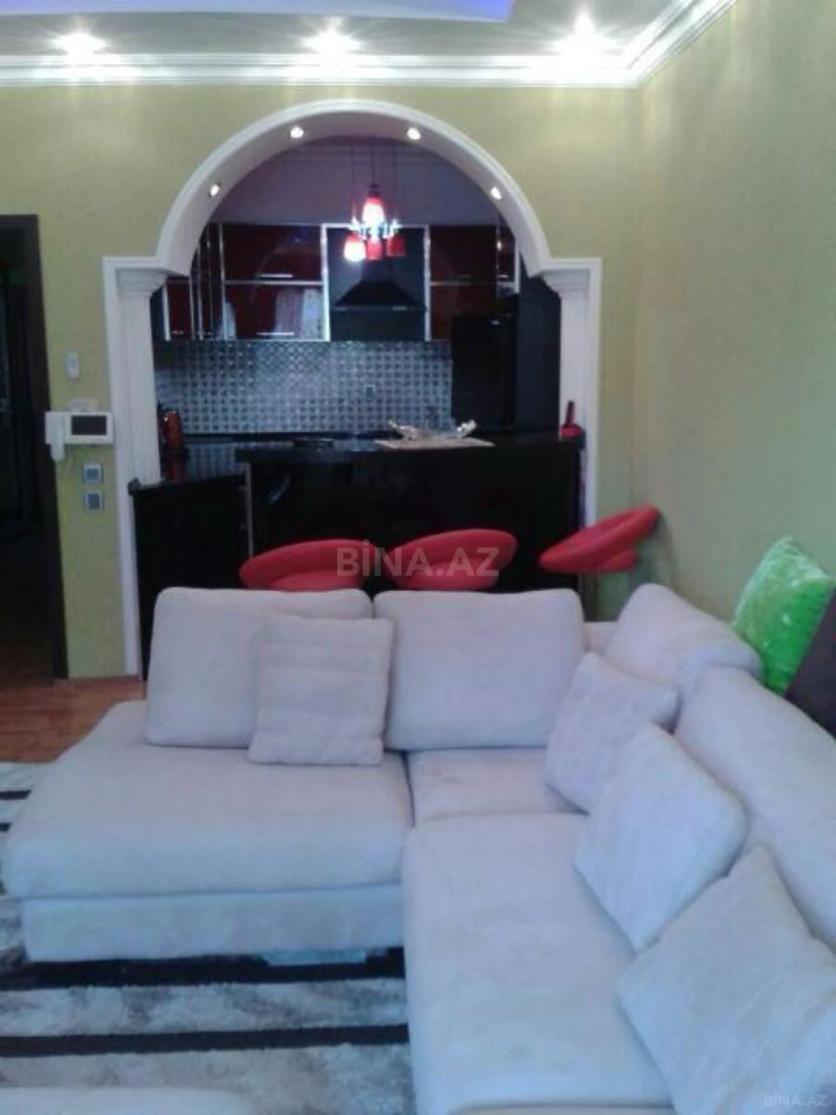 Satılır 2 otaqlı mənzil 65 m²