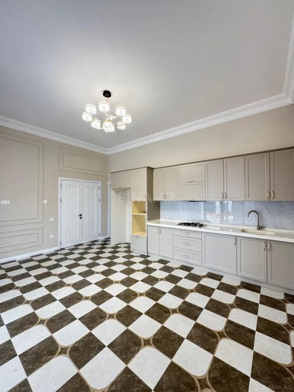 Satılır 4 otaqlı həyət evi 200 m²