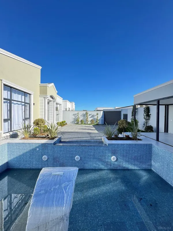 Satılır 4 otaqlı həyət evi 200 m²