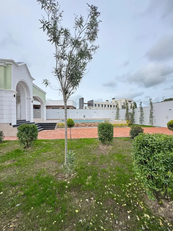 Satılır 4 otaqlı həyət evi 200 m²