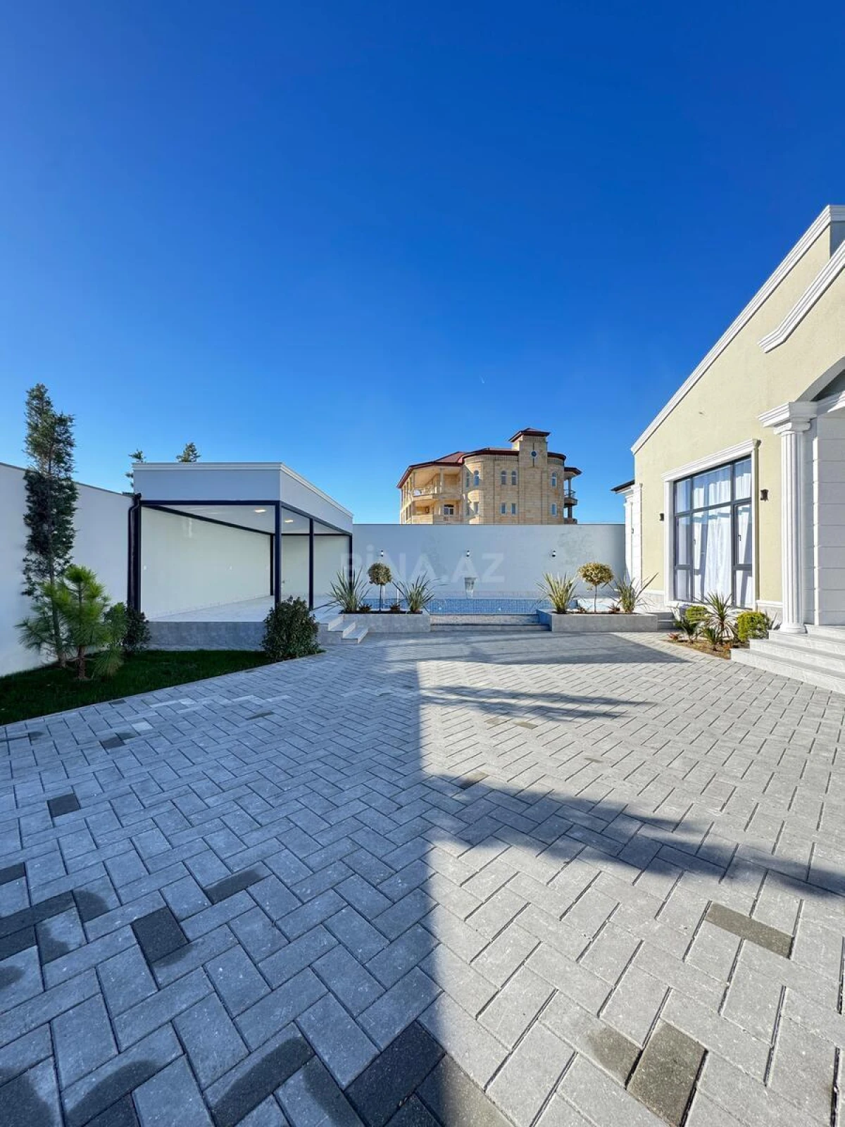 Satılır 4 otaqlı həyət evi 200 m²