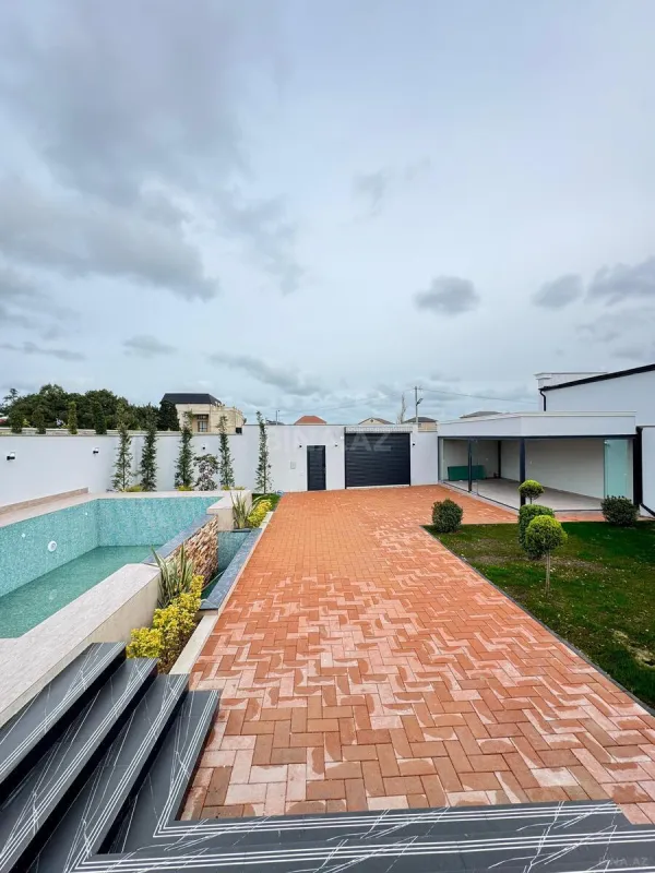 Satılır 4 otaqlı həyət evi 200 m²