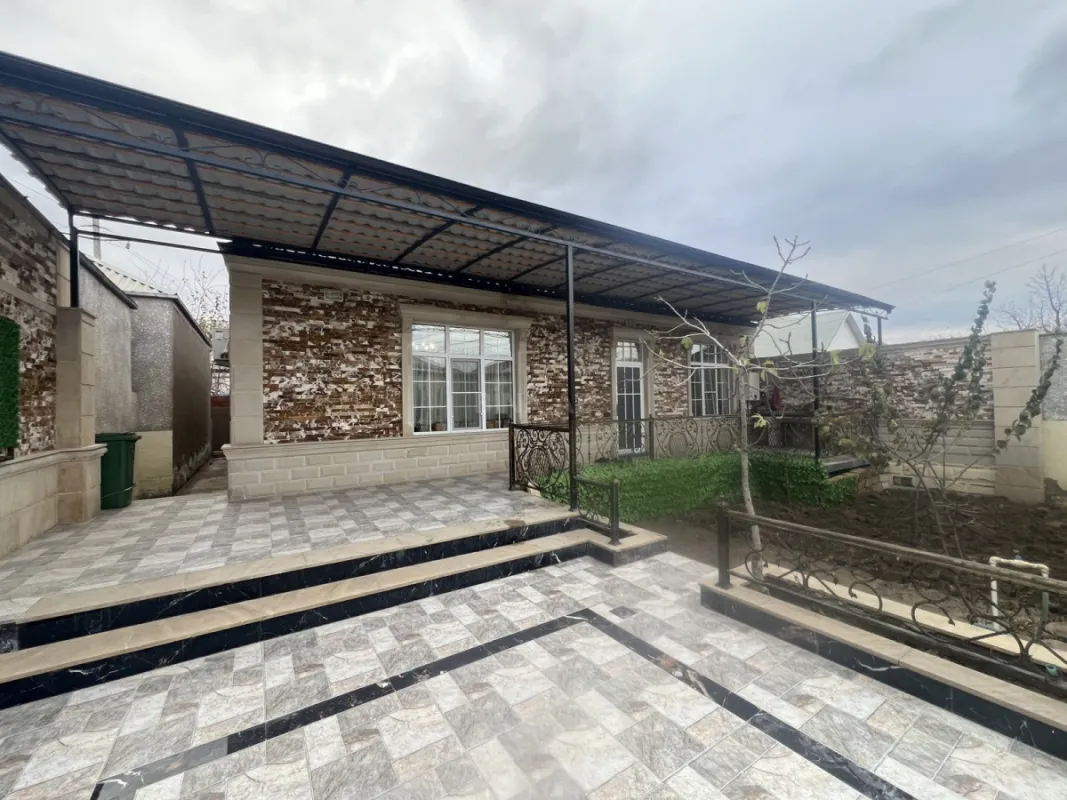Satılır 4 otaqlı həyət evi 105 m²