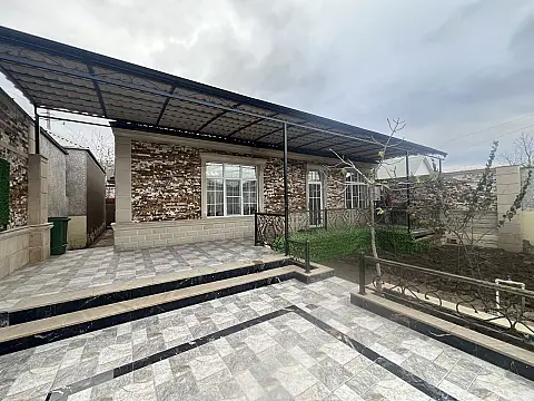 Satılır 4 otaqlı həyət evi 105 m²