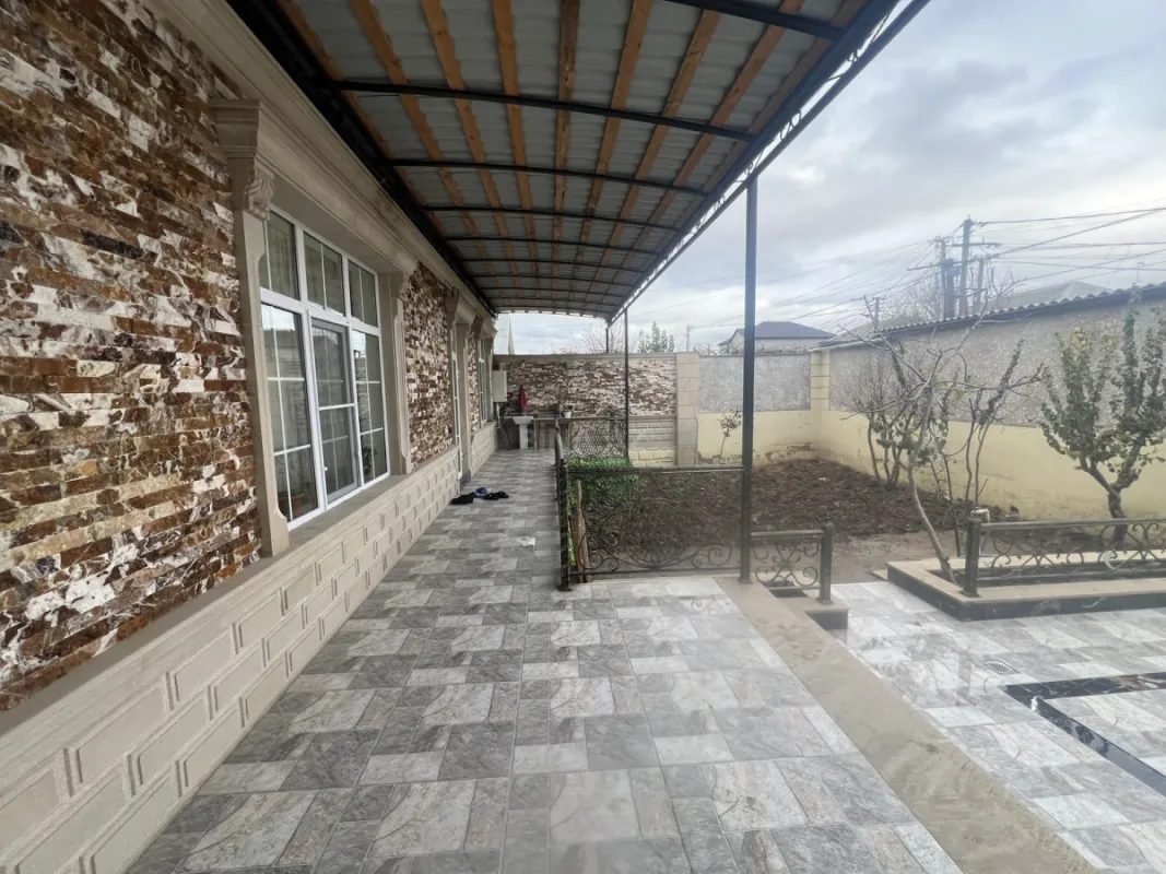 Satılır 4 otaqlı həyət evi 105 m²