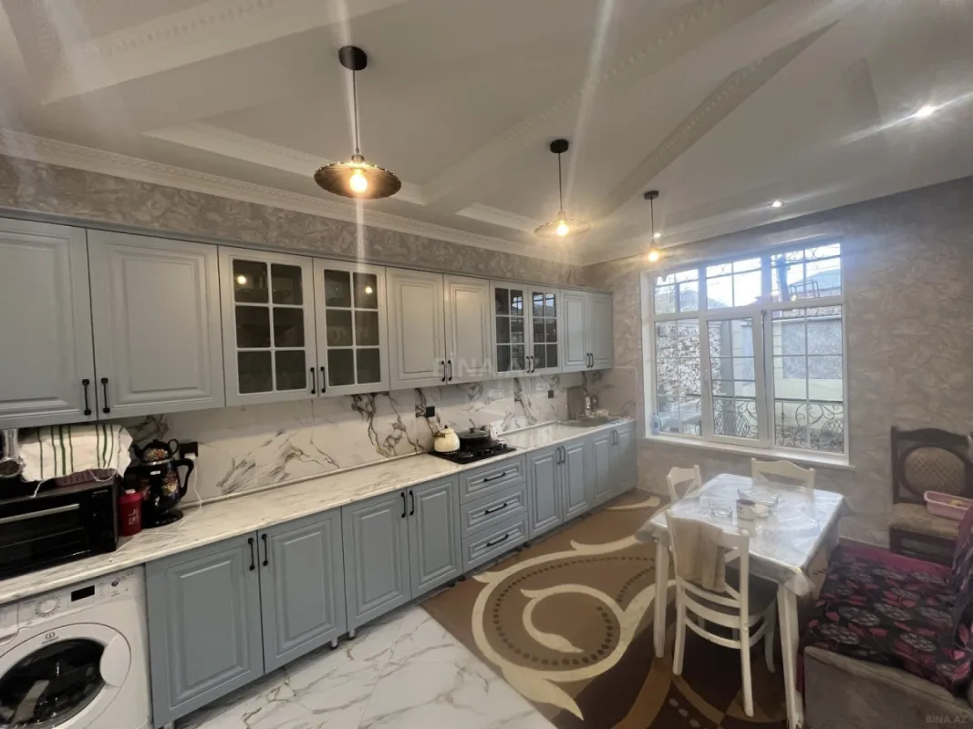 Satılır 4 otaqlı həyət evi 105 m²